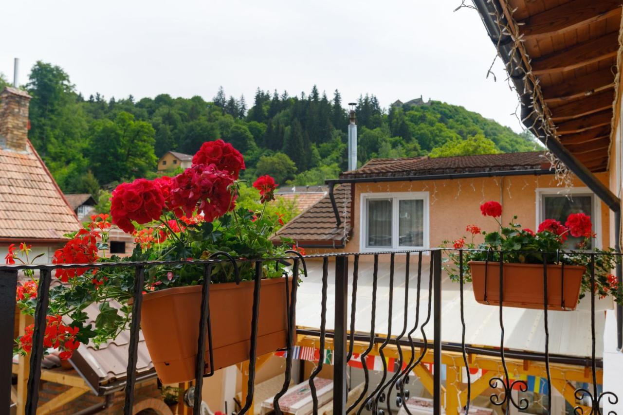 فندق Casa Dacica Rîşnov المظهر الخارجي الصورة