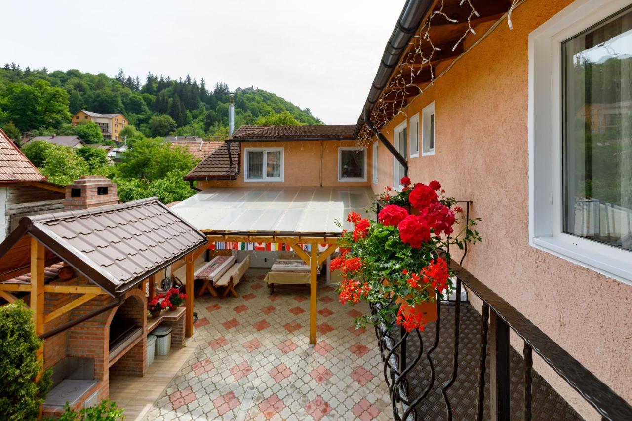 فندق Casa Dacica Rîşnov المظهر الخارجي الصورة