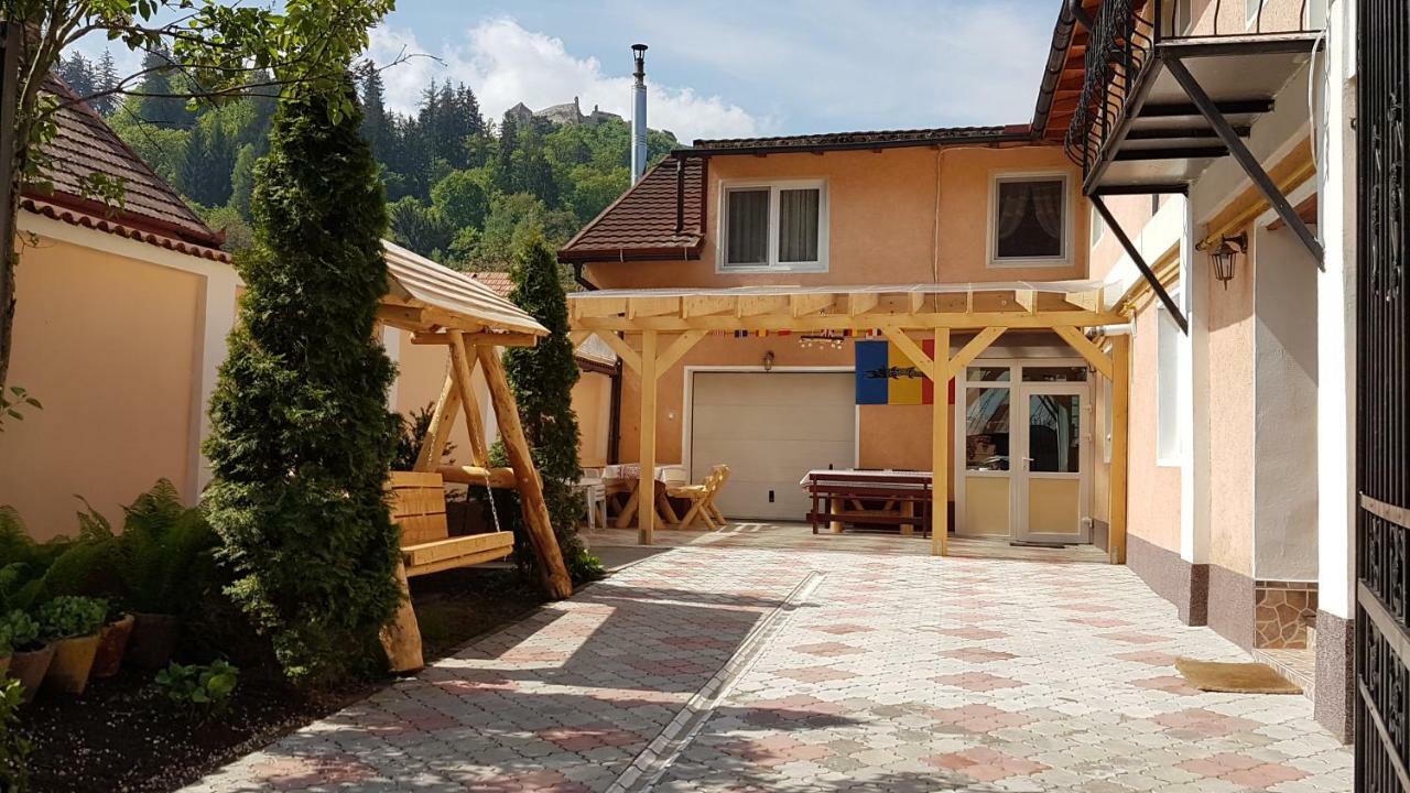 فندق Casa Dacica Rîşnov المظهر الخارجي الصورة